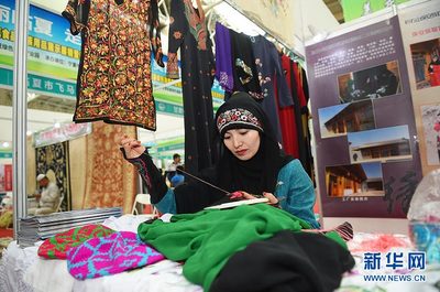 甘肅臨夏清真產品跨越省界精彩亮相寧夏，傳承地道清真文化